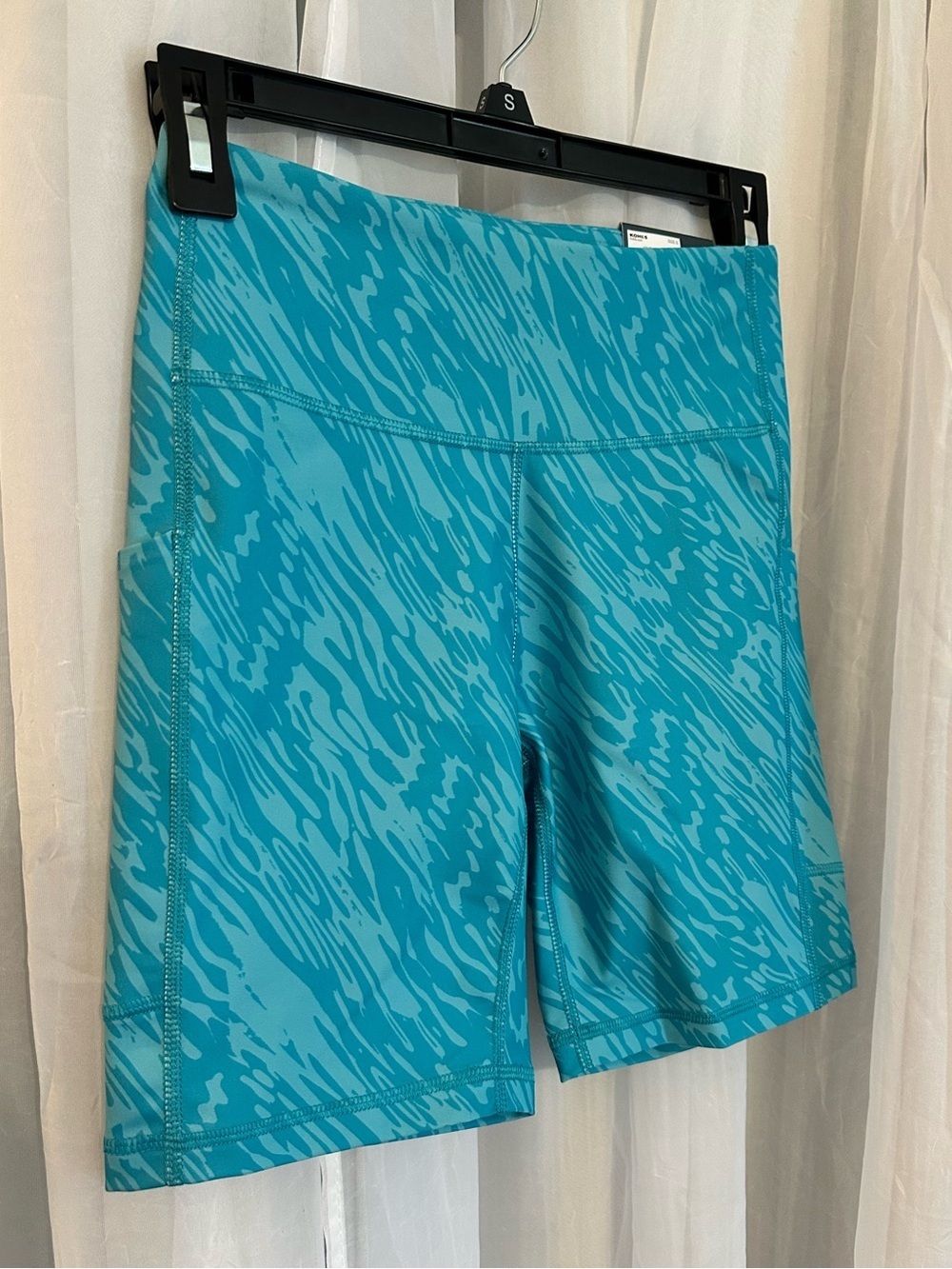 Tek Gear Aqua Patterned High Rise Athletic Biker Shorts. NWT